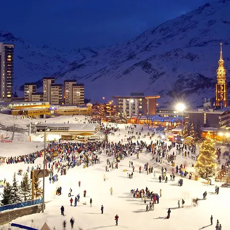 Sarvan 625 By Interhome *